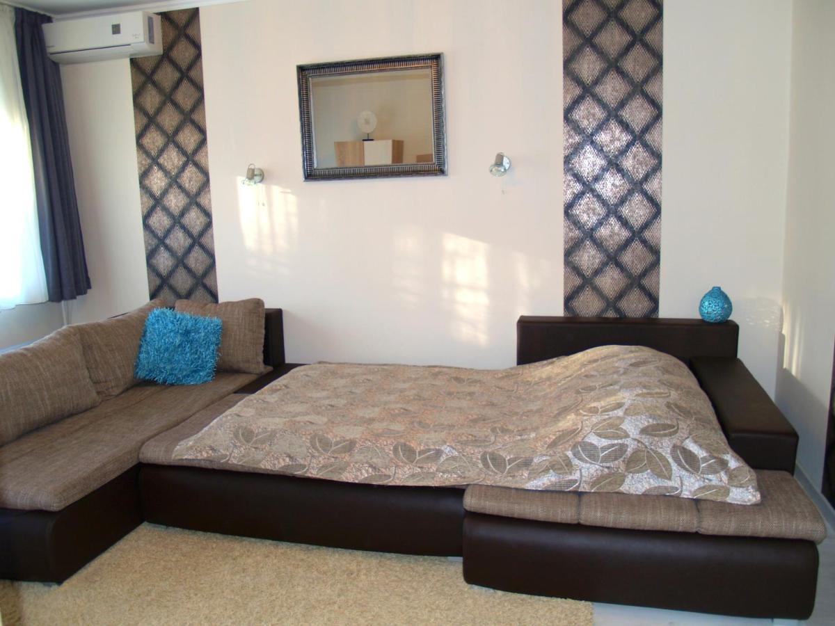 Strandfuerdo Apartman Eger Exterior photo